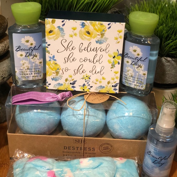 Bath & Body Works Other - Beautiful Day lot & more!🌼